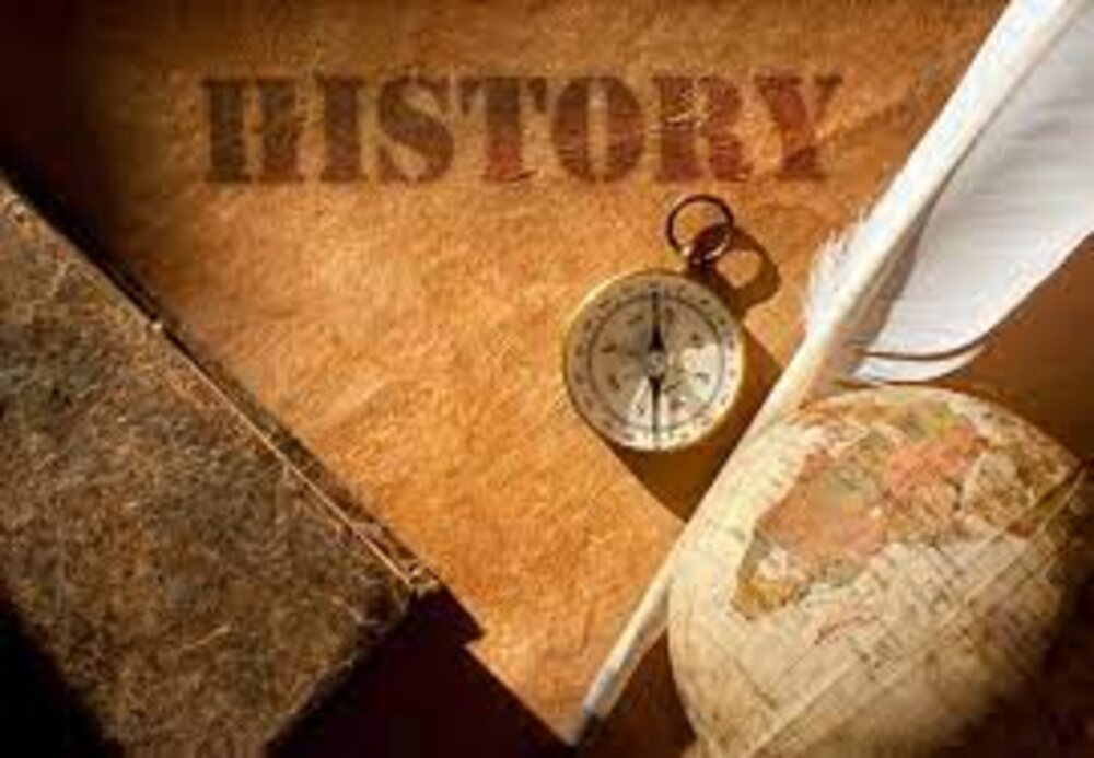 Today's History: આપણો ઈતિહાસ એટલો મોટો છે કે તેને યાદ રાખવાની કોઈ સામાન્ય વ્યક્તિના હાથની વાત નથી. આમ પણ દેશ અને દુનિયામાં દરેક ક્ષણે કંઈકને કંઈક ઘટના ઘટિત થતી હોય છે. પરંતુ કેટલીક ઘટનાઓ એટલી મહત્વપૂર્ણ હોય છે કે તે ઇતિહાસના પાનામાં નોંધાઈ જાય છે. કેટલીકવાર આ ઘટનાઓના આધારે ભવિષ્યના નિર્ણયો પણ લેવામાં આવે છે. આ ઉપરાંત આવનારી પેઢી માટે આ ઘટનાઓ વિશે જાણવું પણ જરૂરી છે.