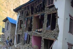 World News: નેપાળમાં ભૂકંપ (Earthquake in Nepal)ના કારણે અત્યાર સુધીમાં 140 લોકો મૃત્યુ પામ્યા છે તેમજ રાહતકર્મીઓ રાહત કામગીરીમાં સંઘર્ષનો સામનો કરી રહ્યાં છે. નેપાળમાં શુક્રવારે રાત્રે આવેલા ભૂકંપમાં મૃતકોની સંખ્યા વધીને 140 થઈ ગઈ છે.