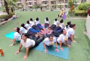Children did Yoga in Gaur City