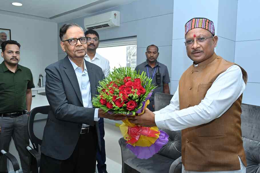 Chhattisgarh CM Vishnu Dev Sai met 16th Finance Commission Chairman Arvind Panagariya