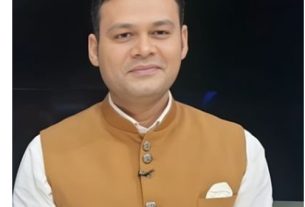 senior news Anchor aashish kumar sinha