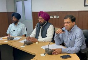 Punjab government is ready to deal with the problems of monsoon season...Minister Balkar Singh held a meeting