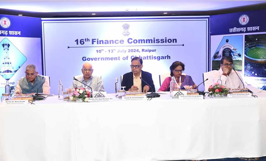 The team of Central Finance Commission held discussions with representatives of industry and commerce organizations