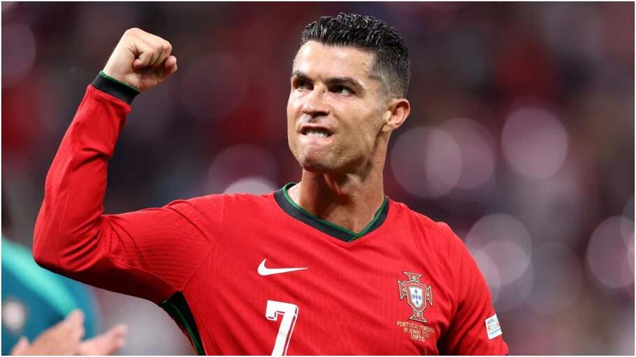 Youtube पर आते ही छा गए स्टार फ़ुटबॉलर Ronaldo..1 घंटे में गोल्ड बटन