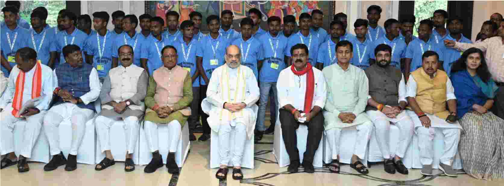 31 youth from around Palnar Camp of Maoist terror affected Bijapur district met Union Home Minister Shri Amit Shah