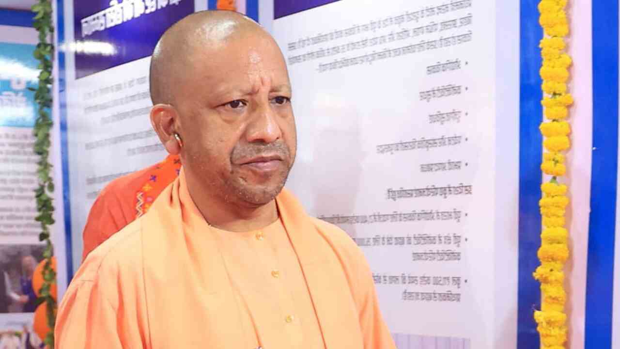 UP News: On one hand development, on the other hand faith is getting respect, said in Kashi- CM Yogi