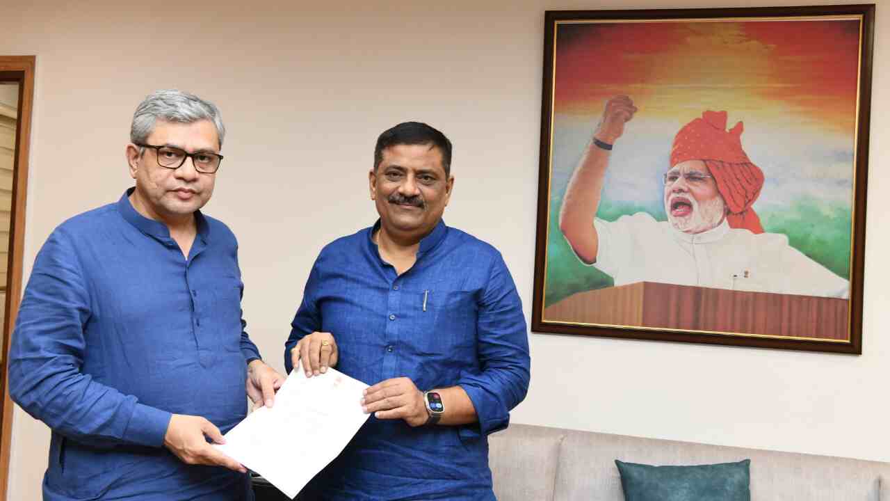 Bihar News: Rail network will expand in North Bihar! Sanjay Jha met Railway Minister Ashwini Vaishnaw