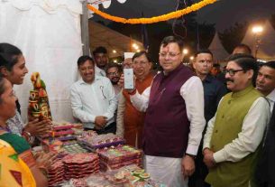 Pushkar Dhami: Target to make 1.5 lakh women Lakhpati Didi! CM Dhami said in Saras Mela