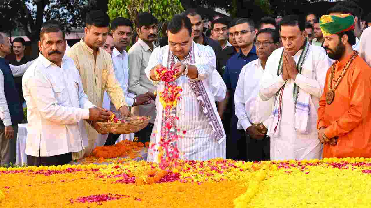 Bhajanlal Sharma: Late. Chief Minister Bhajanlal Sharma paid tribute to Bhairon Singh Shekhawat on his 101st birth anniversary.