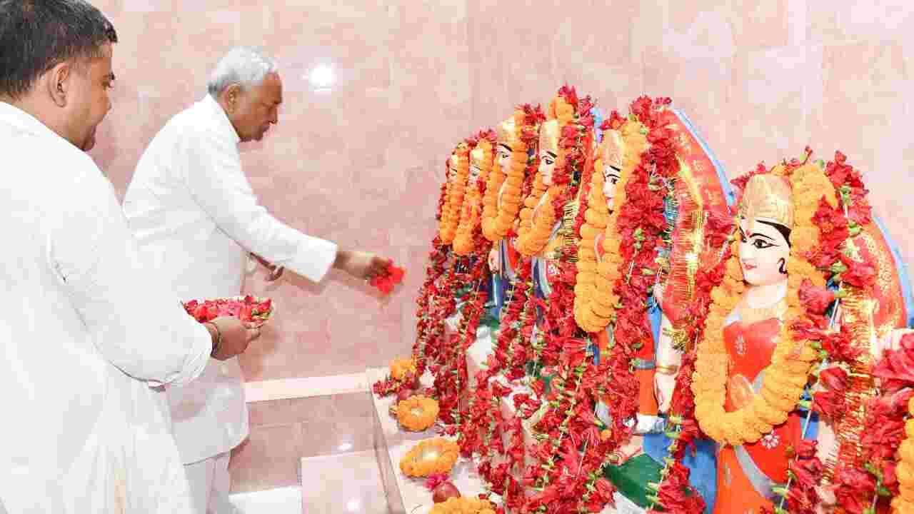 Nitish Kumar: CM Nitish inaugurated the renovation and beautification of Bakhtiyarpur ‘Kali Mandir’