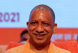 Yogi Adityanath: CM Yogi wished Diwali to the people of the state... prayed for happiness and prosperity from Lord Shri Ram.