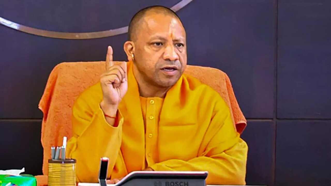 UP News: Road connectivity will be better in UP, CM Yogi asked for proposals from MLAs and MPs, there is no shortage of money!