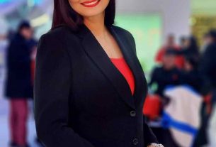 SENIOR ANCHOR CHITRA TRIPATHI JOINS ABP NEWS