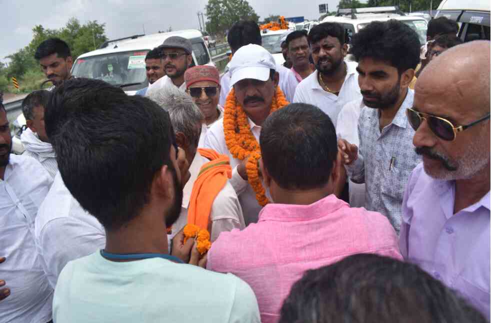 Dinesh Kumar Rai received a grand welcome in Rohtas