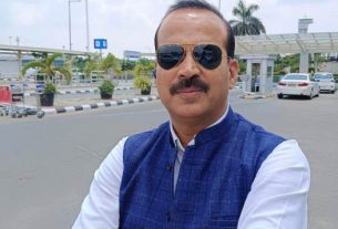 Senior journalist ravi tripathi quits from zee media