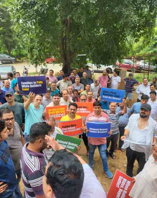 Protest of la residentia residents