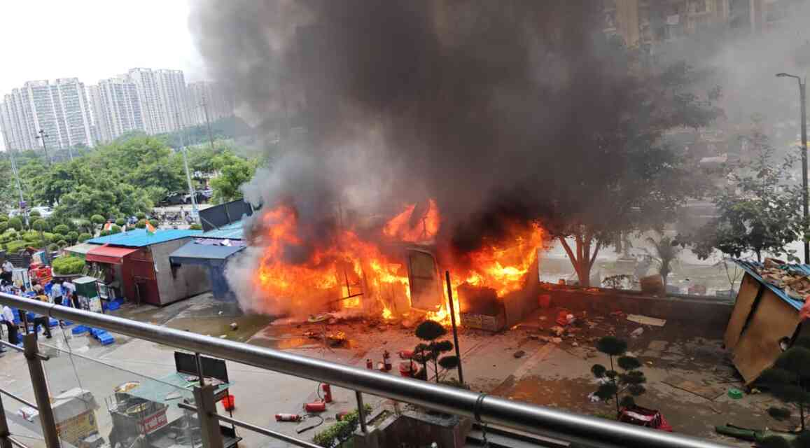 fire in supertech ecovillage-2