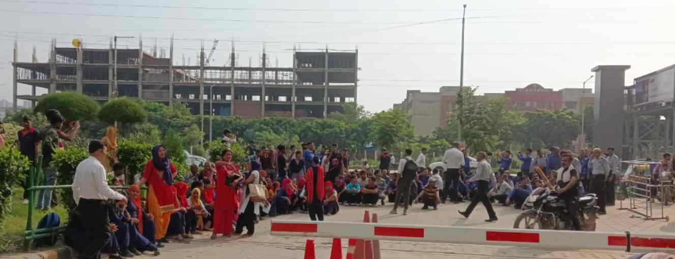 no salary no work in supertech ecovillage1