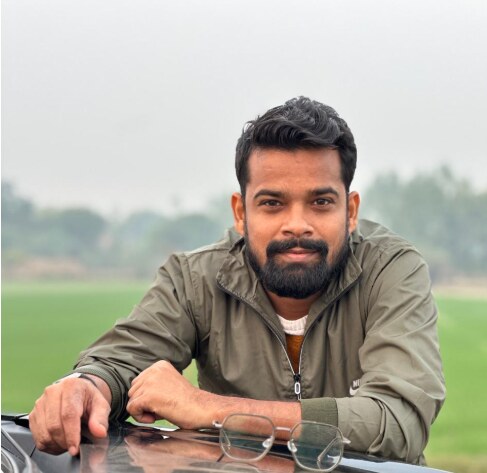 Young journalist Priyesh Jain started a new innings with Zee News
