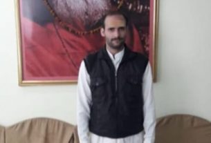 Supertech Ecovillage-1: Pandit Dhirendra Trivedi of Supertech Ecovillage-1 needs financial help