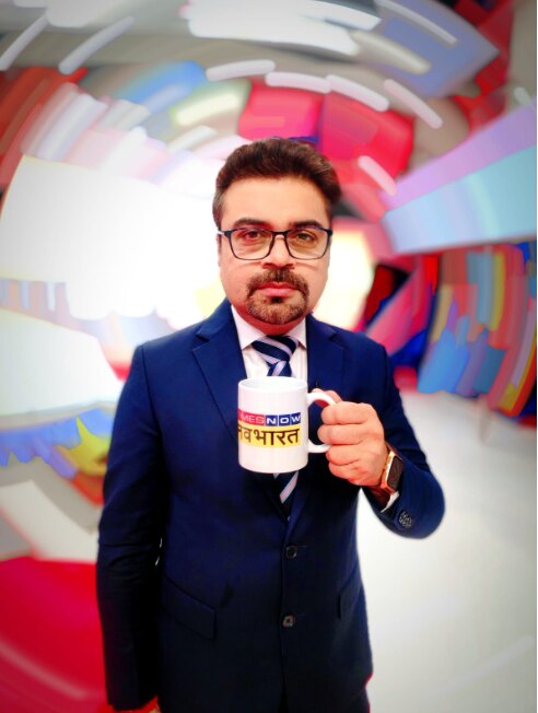 Dinesh Gautam bids farewell to Times Now Navbharat; colleagues become emotional at the farewell