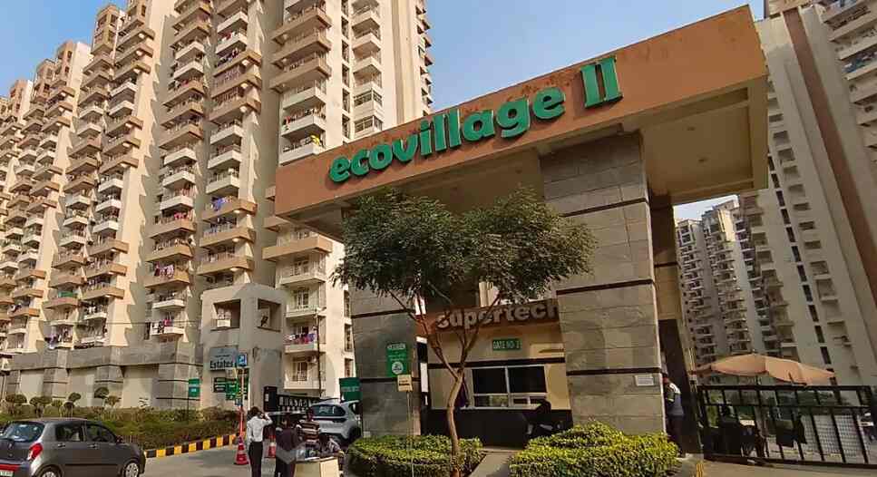 Greater Noida West: Chaos in Supertech Ecovillage-2, know the reason too