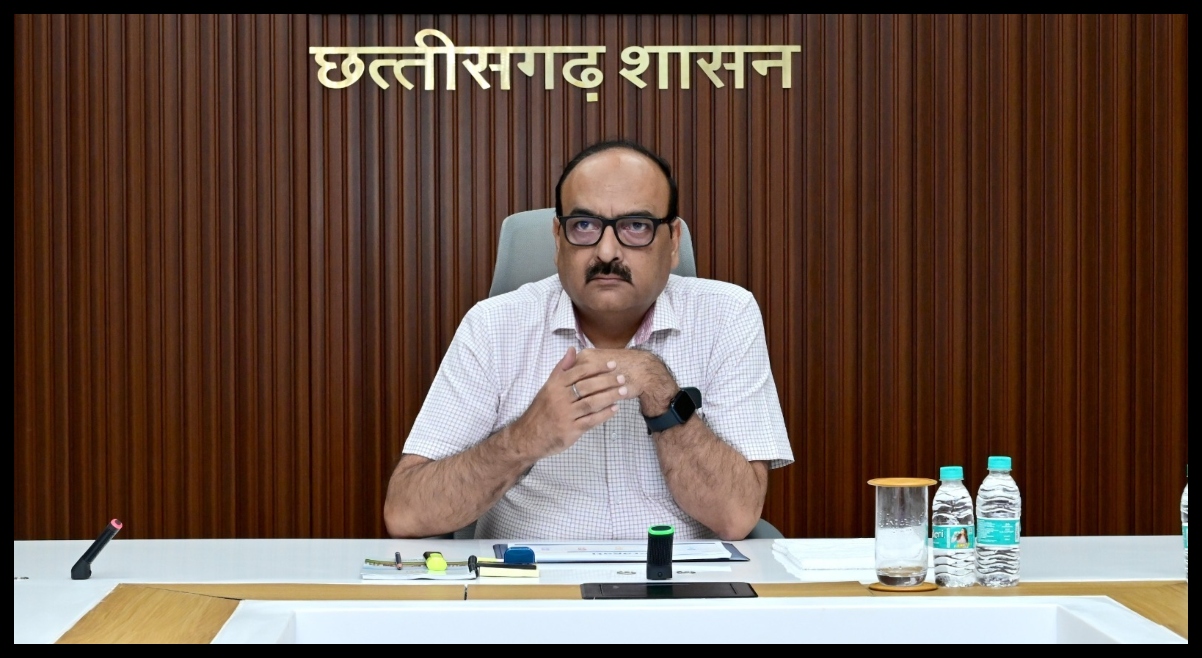 Chhattisgarh News: छत्तीसगढ़ में विकास परियोजनाओं में देरी पर सख्ती, मुख्य सचिव ने दिए कड़े निर्देश