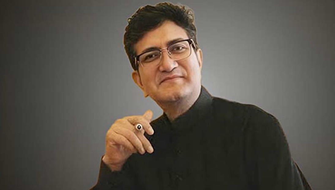 Prasoon Joshi appointed as Chairman of Prasar Bharati