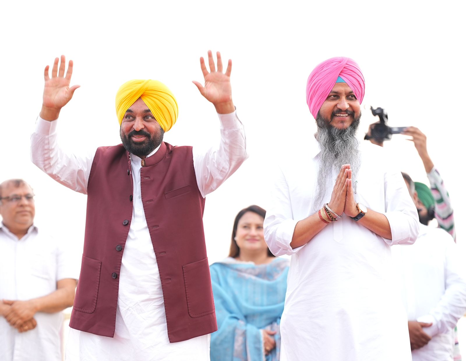 Punjab News: पंजाब में लोक मिलनी के दौरान CM भगवंत मान का बड़ा बयान: महिलाओं को सम्मान राशि और मुफ्त बिजली जारी रहेगी