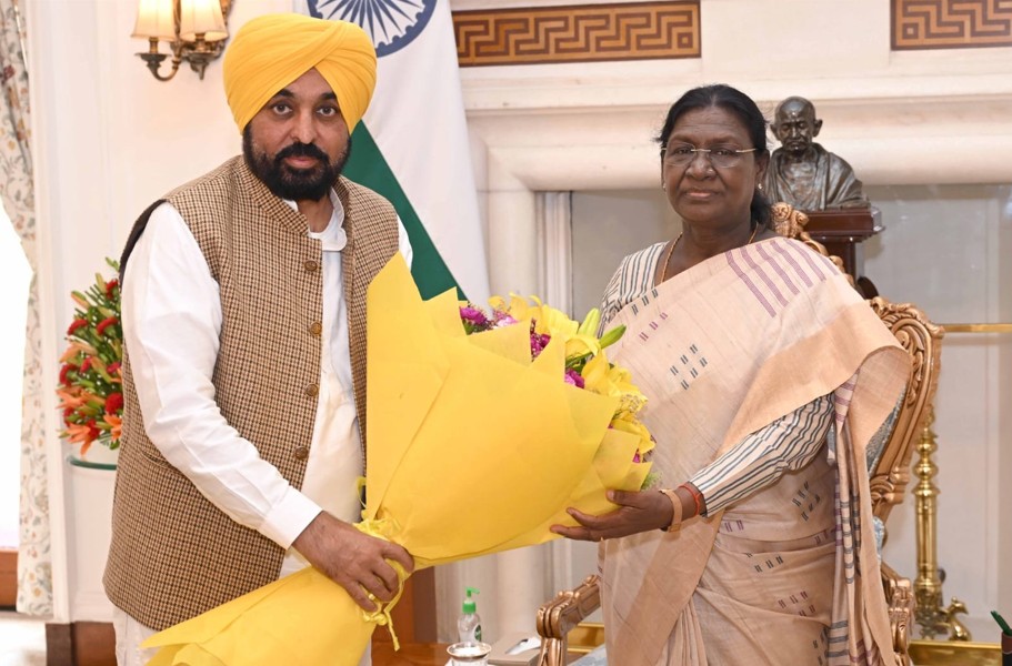 Punjab Chief Minister Bhagwant Singh Mann met the President