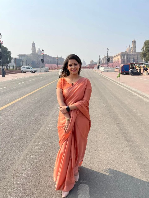 Anjali Mudgal: After TV, anchor Anjali Mudgal is now set to make a splash in the digital space