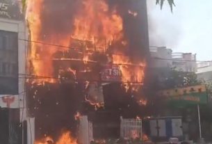 Fire at a Lucknow coaching centre, 15 students dead: Students had hidden in the bathroom to escape the fire; Yogi cuts short his tour and heads to the capital